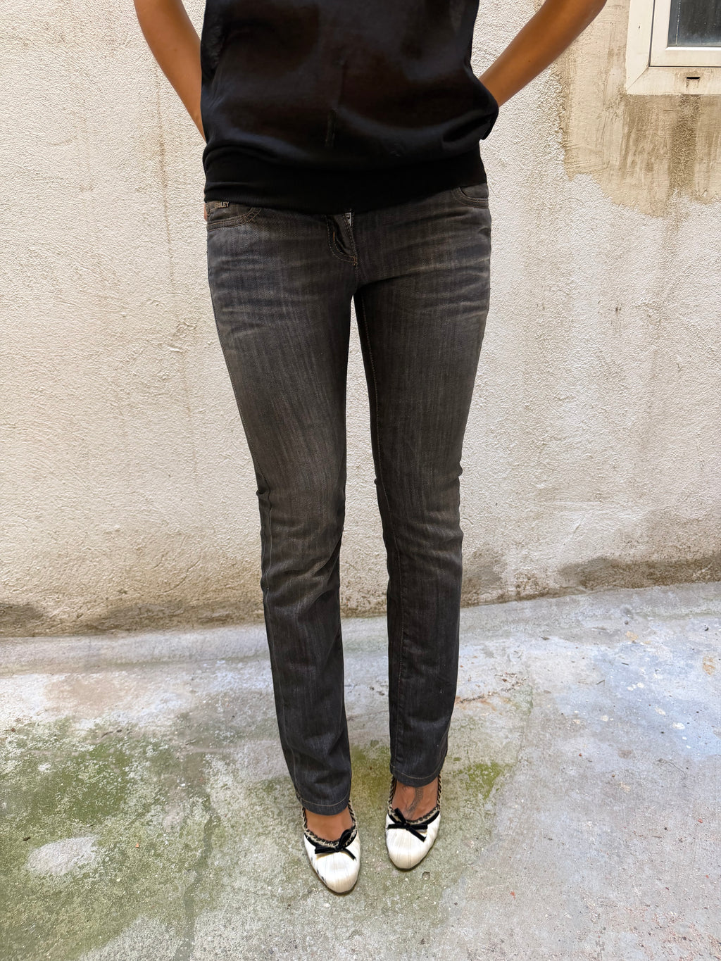 Sisley Low Rise Straight Leg Jeans