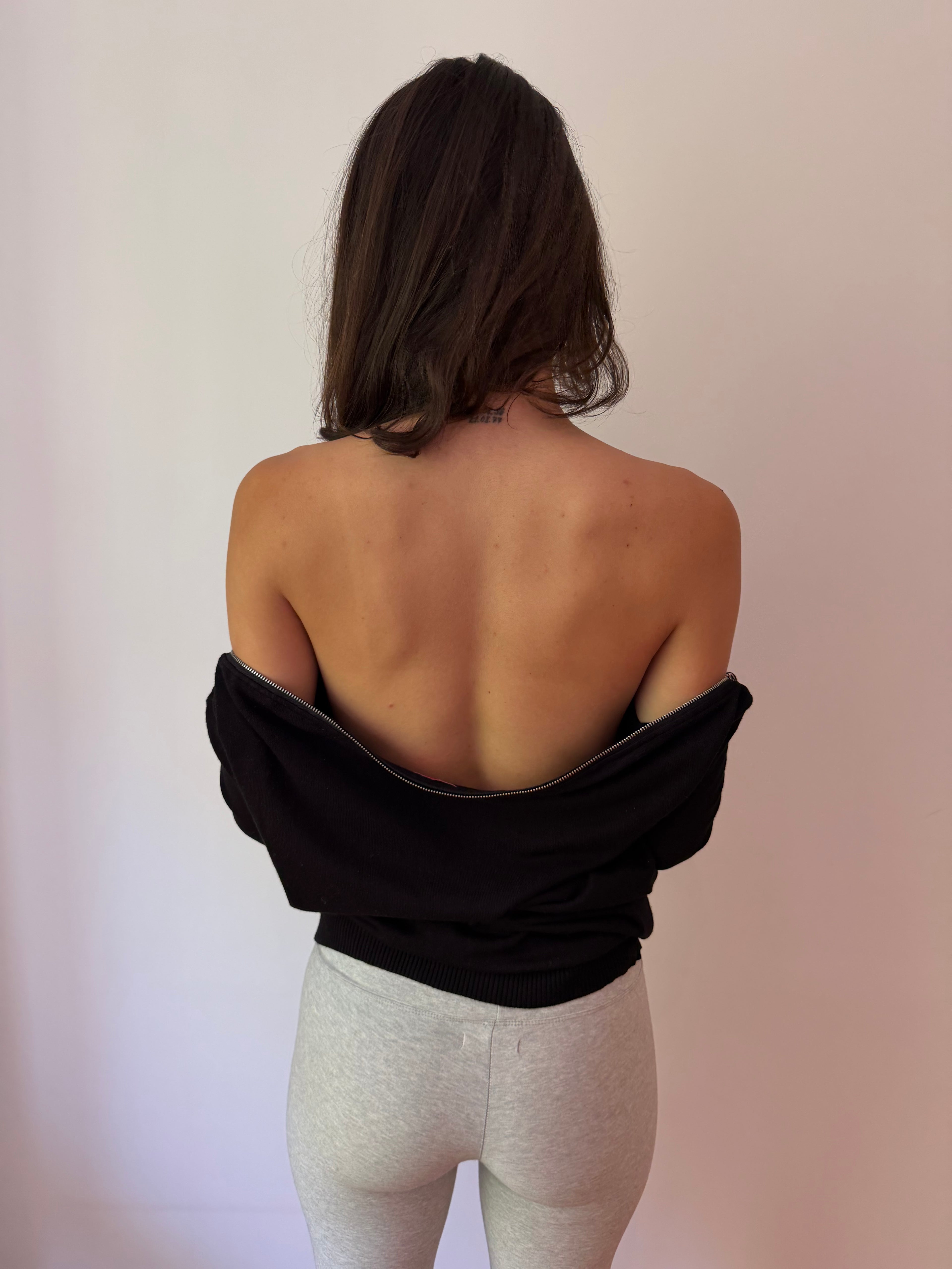 Guess Off-Shoulder Sweater