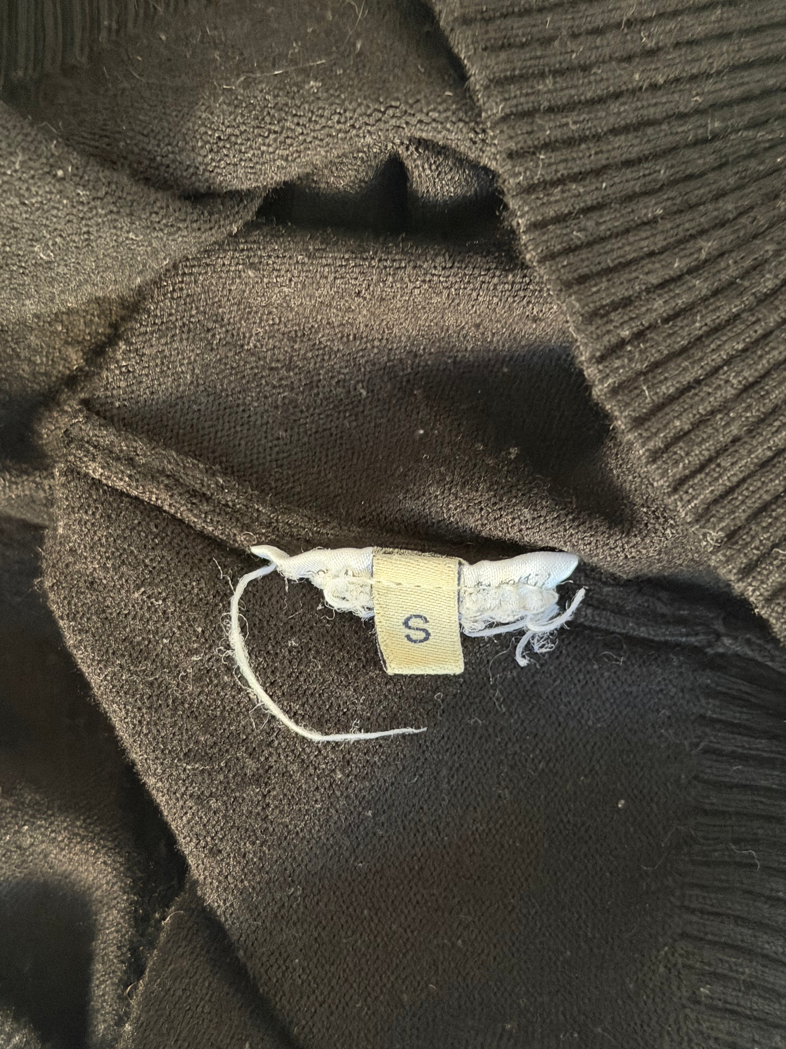 Guess Off-Shoulder Sweater